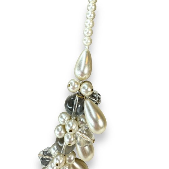 Vintage Large Chunky Statement Lucite Faux Pearl Cluster Necklace 24” - Picture 8 of 13